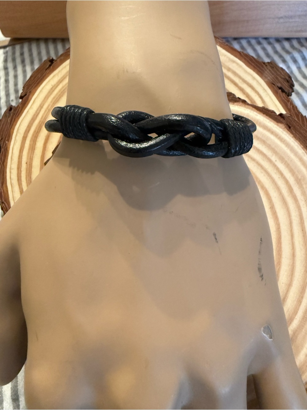 Black Braided Leather Knot Bracelet for Men - Picture 6 of 9